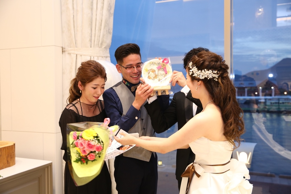 Atsushi Amp Rikako パーティーレポート 公式 ハーバーテラスsasebo迎賓館 長崎県佐世保市の結婚式場 ウェディング