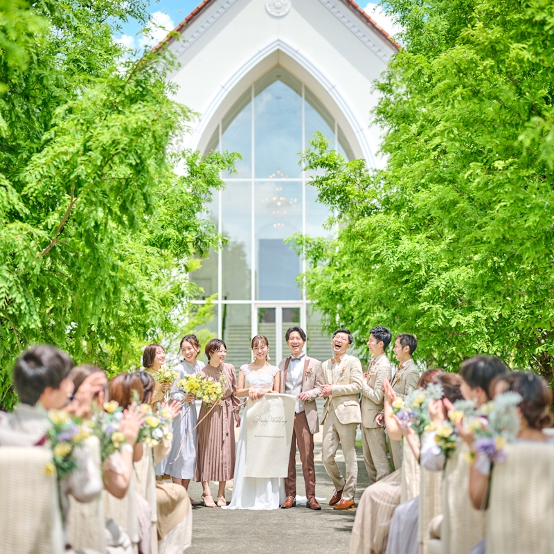 【25年秋婚120万優待】150万以下で叶う*並木が色づく別世界で挙げる式