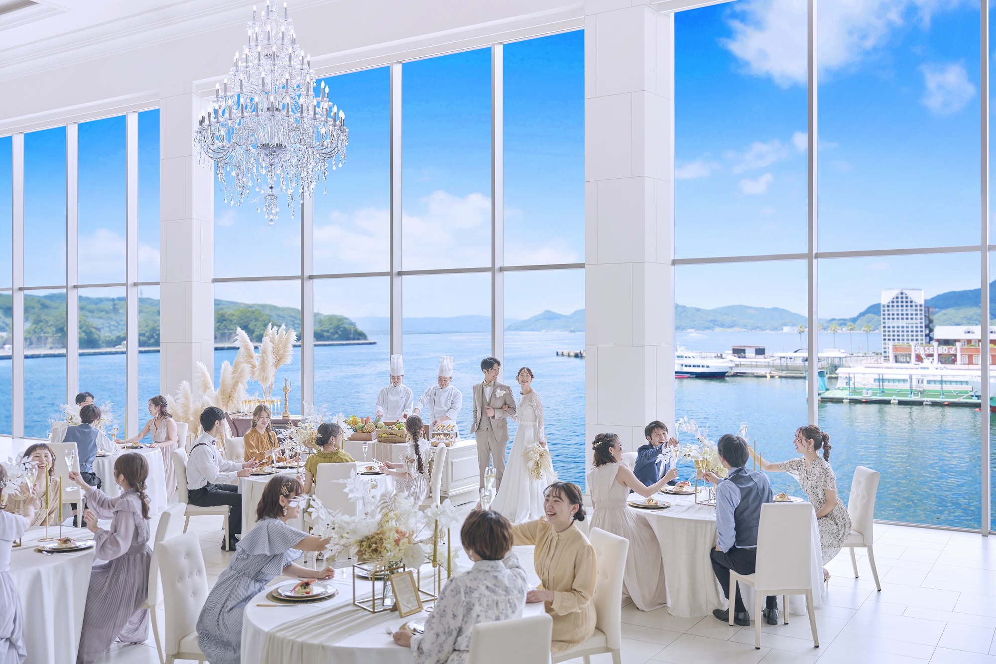 【ゲスト人数30名～50名迄で検討の方にオススメ】親しい方と等身大の自分で♪【最大160万円特典】