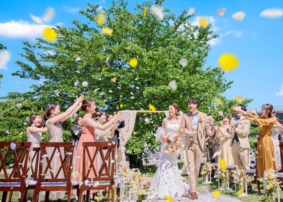 ≪ベストレート保証≫ 2024年9月～11月までの結婚式をお考えの方へ 【100名/292万円*最大73万円特典プレゼント♪】
