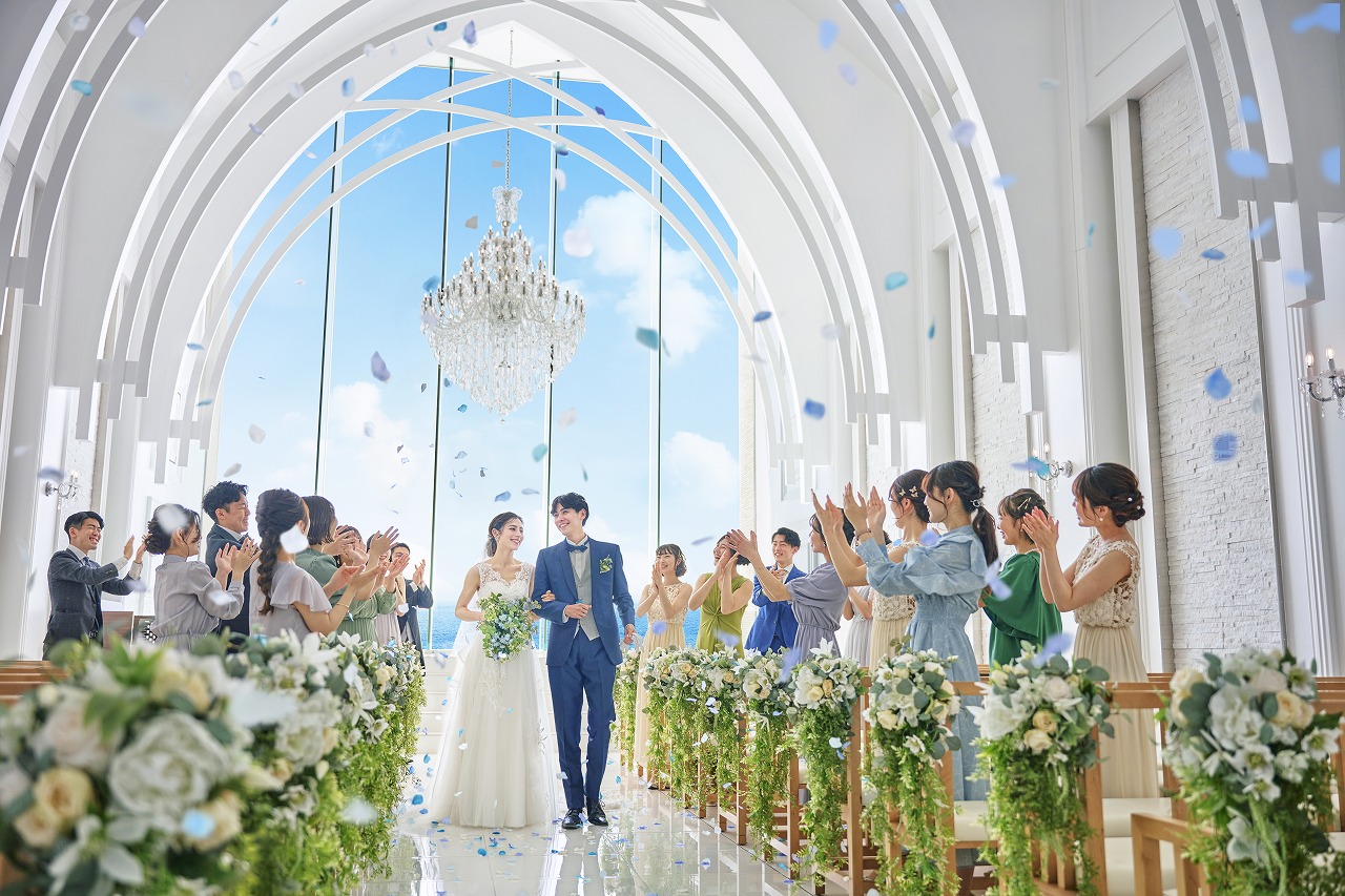 2026年9～11月限定！海・緑・空の絶景ロケーションの一組貸切サマープランで憧れを叶える！